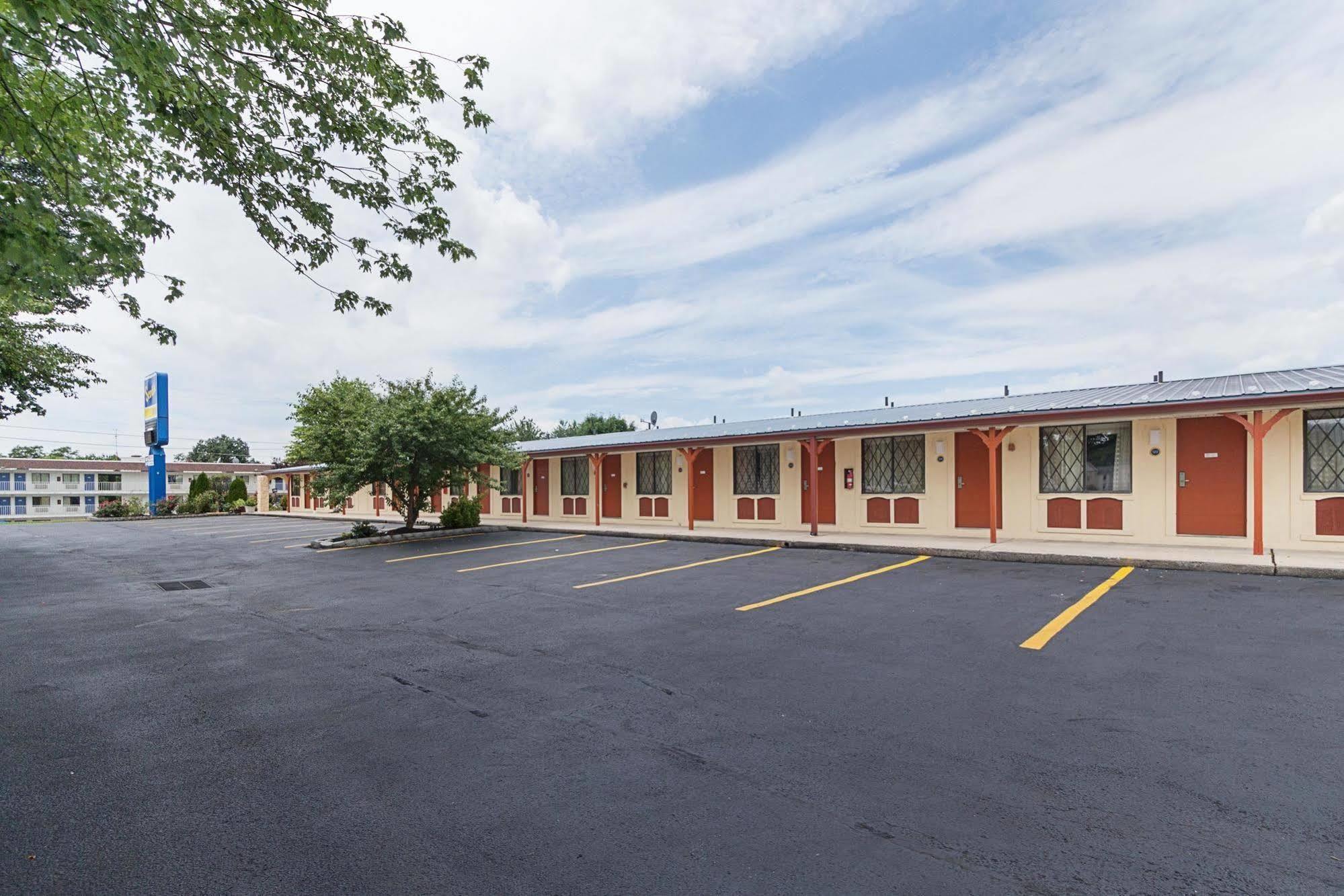 Scottish Inns Harrisburg-Hershey South New Cumberland Exterior foto