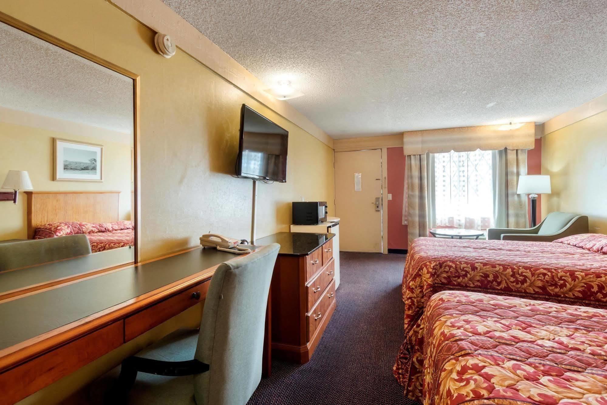 Scottish Inns Harrisburg-Hershey South New Cumberland Exterior foto